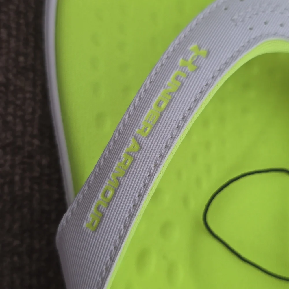 UNDER ARMOUR BRAND WOMEN'S FLORESCENT YELLOW FLIP-FLOPS SANDALS SIZE 6 - Picture 5 of 16